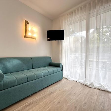 Residence Eva - Carraro Immobiliare Jesolo - Family Apartments คาวัลลิโน-เตรปอร์ติ ภายนอก รูปภาพ